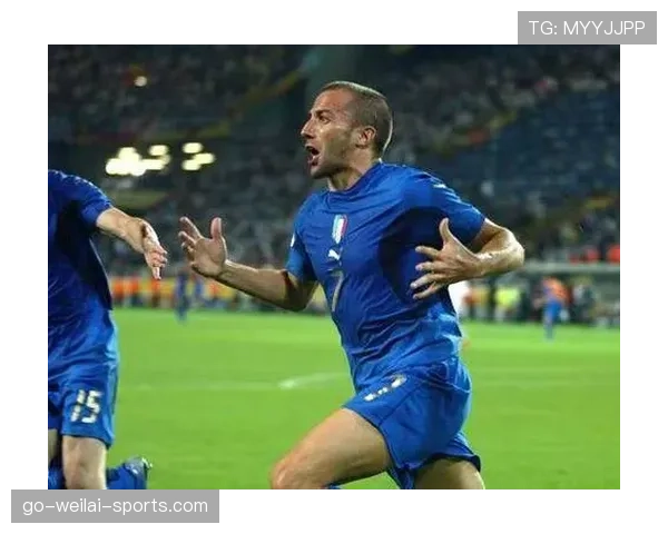 德尔皮耶罗关键战转型：直塞撕裂防线，传球选择较以往更显进攻组织意识