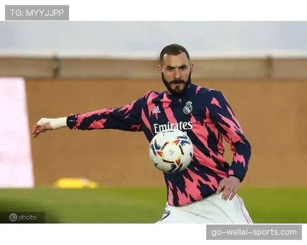 本泽马落选国家队：战术理念冲突还是角色定位分歧？